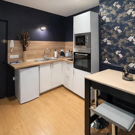 En Plein Coeur Du Centre-ville - 2 Personnes شقة *